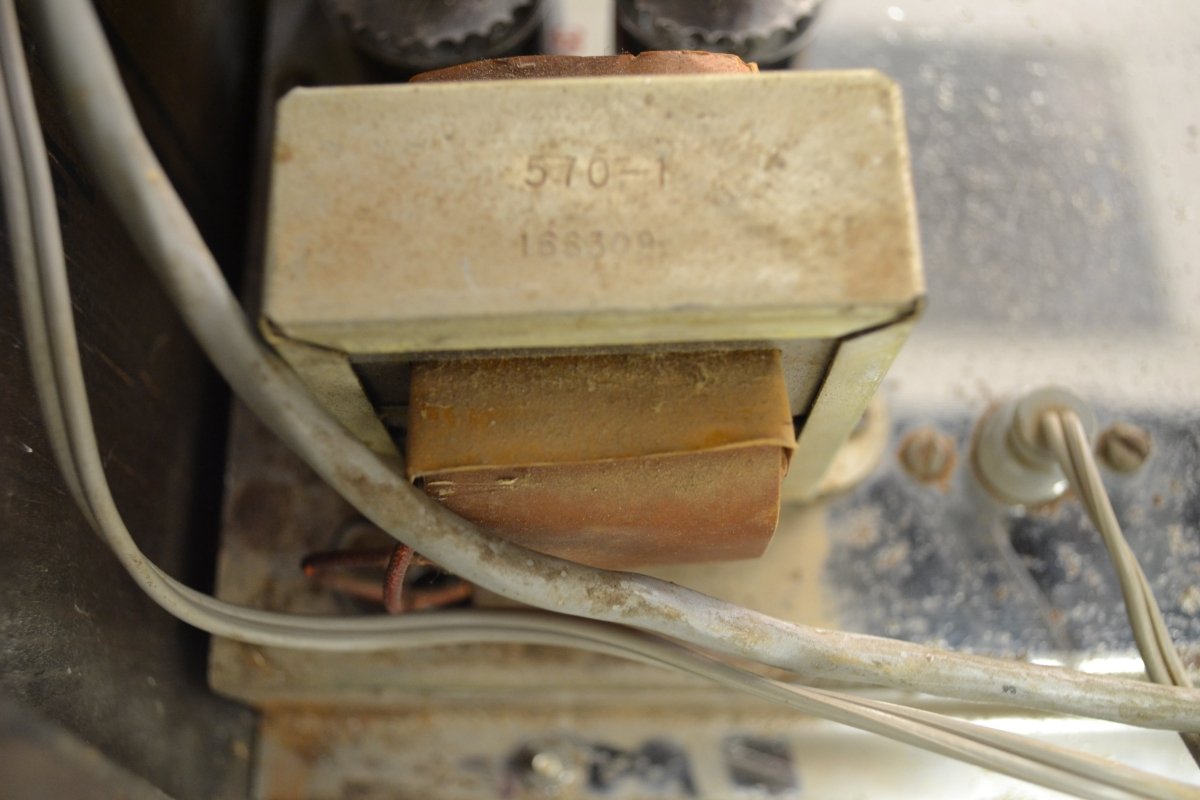 SOLD - National Glenwood Model 90 Amplifier 1963 - Mahar's Vintage Guitars