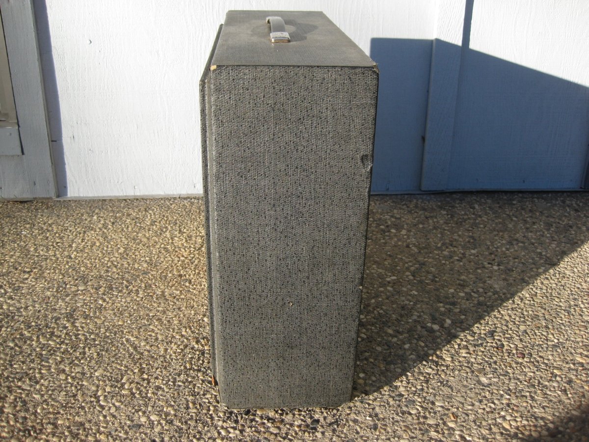 SOLD - Silvertone 1482 Guitar Amp 1960s - Mahar's Vintage Guitars