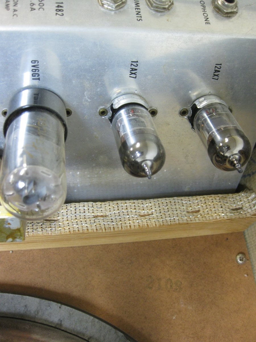 SOLD - Silvertone 1482 Guitar Amp 1960s - Mahar's Vintage Guitars