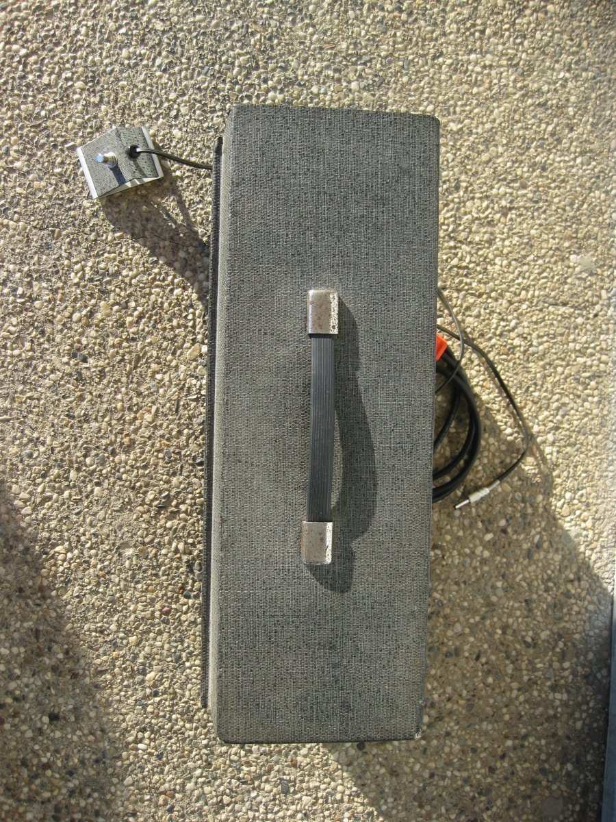 SOLD - Silvertone 1482 Guitar Amp 1960s - Mahar's Vintage Guitars