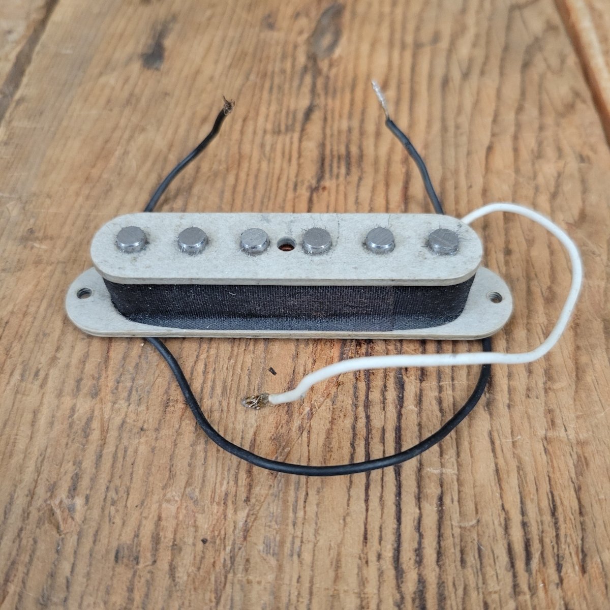 Tokai Strat style pickup Gray bobbin Silver Star 1980s - Mahar's Vintage Guitars