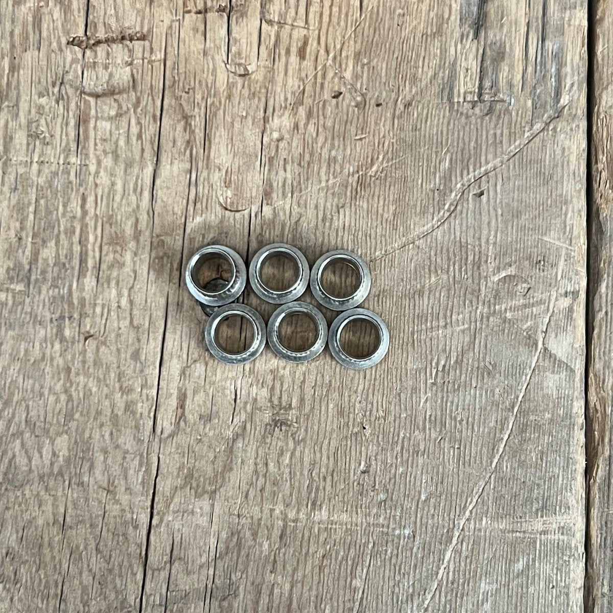 Tuner ferrules bushings Gibson Epiphone Mosrite Martin 1960s - Mahar's Vintage Guitars