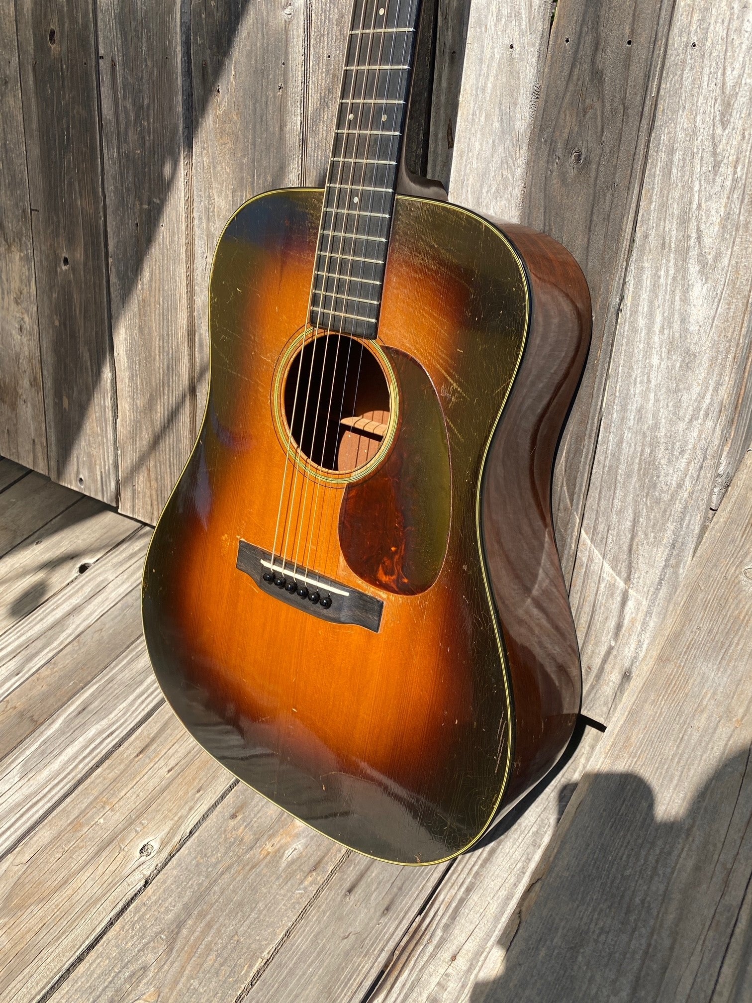 Vintage Acoustic Guitars 1937 Martin D-18 Shade Top