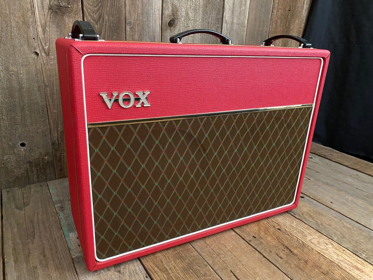 Vox Vintage & Used Guitar Amplifiers – Classic British Tone