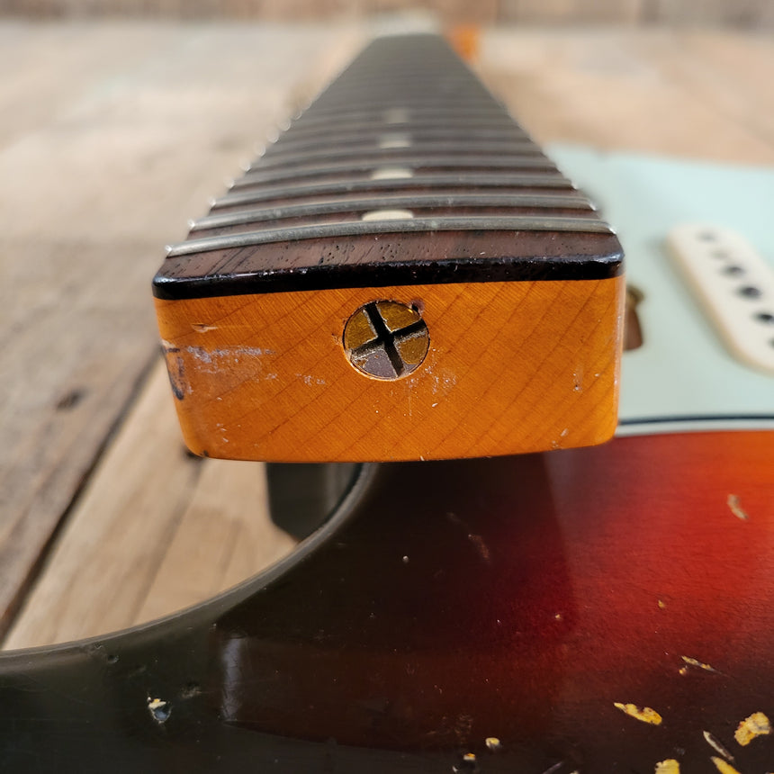 Fender 1962 Stratocaster Heavy Relic Gold Hardware 2019