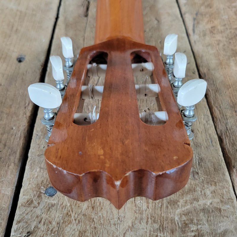 Aria AC-8 Classical Guitar 1970s – Made in Japan, Tatsuno Factory, Serial #2, w/ Hard Case