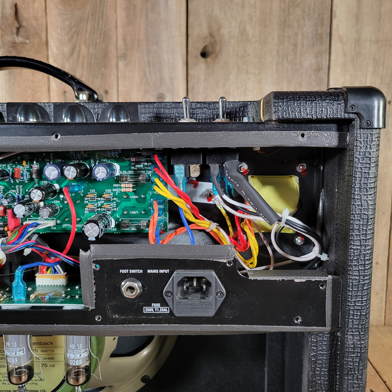 Vox AC15C1 1x12 Tube Combo Amp 2010 – Classic British Tone, Celestion Speaker