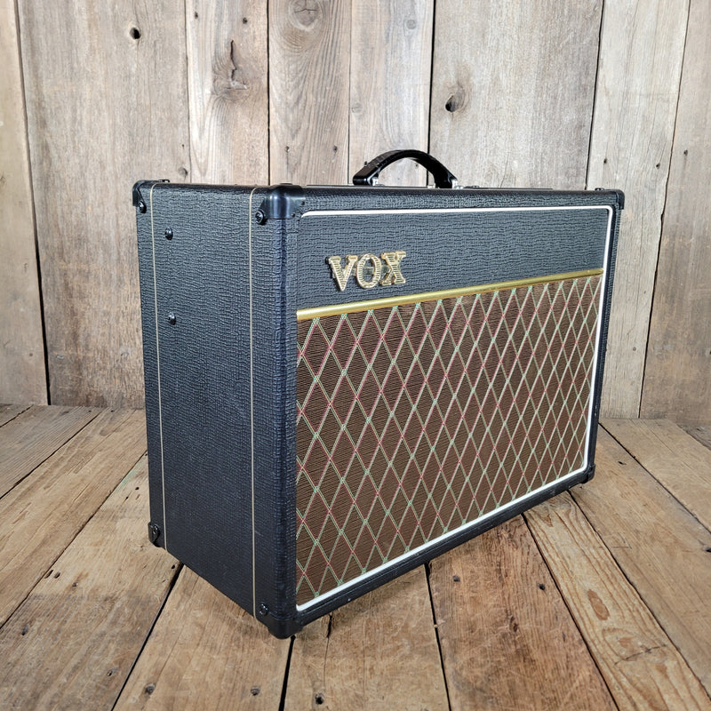 Vox AC15C1 1x12 Tube Combo Amp 2010 – Classic British Tone, Celestion Speaker