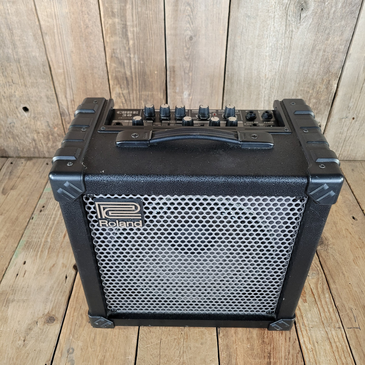 Roland Cube 30 Guitar Combo Amp – Versatile Modeling Amplifier with Built-In Effects
