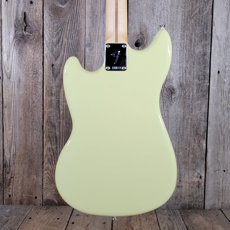 Fender Mustang Bass Player PJ 2023 Made in Mexico with Road Runner Gig Bag – Short Scale Versatility