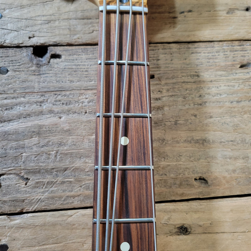 Fender Mustang Bass Player PJ 2023 Made in Mexico with Road Runner Gig Bag – Short Scale Versatility