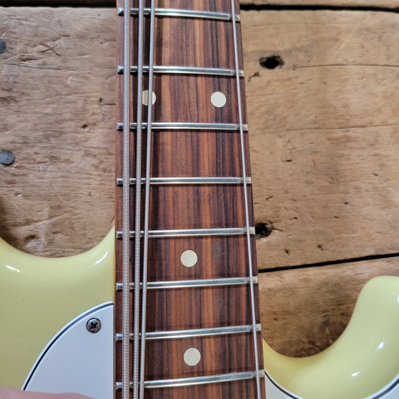 Fender Mustang Bass Player PJ 2023 Made in Mexico with Road Runner Gig Bag – Short Scale Versatility