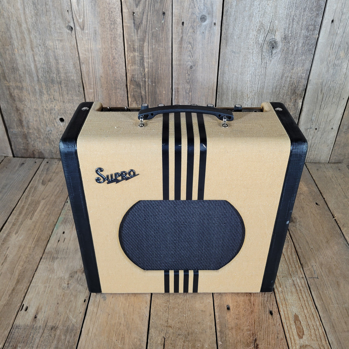 Supro Delta King 12 Model 1822R – 15W 1x12 Tube Combo Amp, Vintage-Inspired