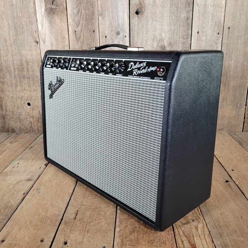 Fender ’65 Deluxe Reverb Reissue 2021 – Black Panel, Near Mint with Cover