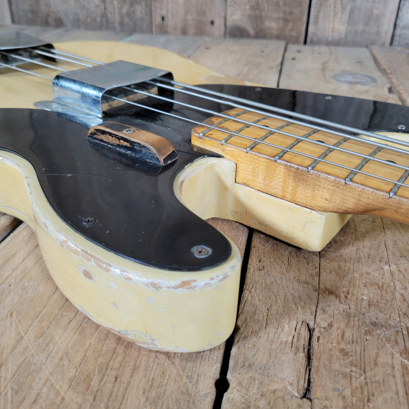 Fender Precision Bass 1954 – Black Guard Butterscotch Blonde, Vintage