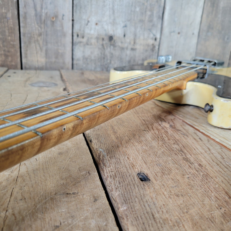 Fender Precision Bass 1954 – Black Guard Butterscotch Blonde, Vintage