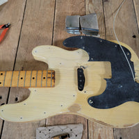 Fender Precision Bass 1954 – Black Guard Butterscotch Blonde, Vintage