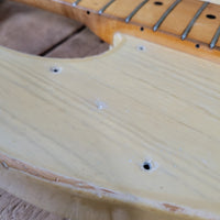 Fender Precision Bass 1954 – Black Guard Butterscotch Blonde, Vintage