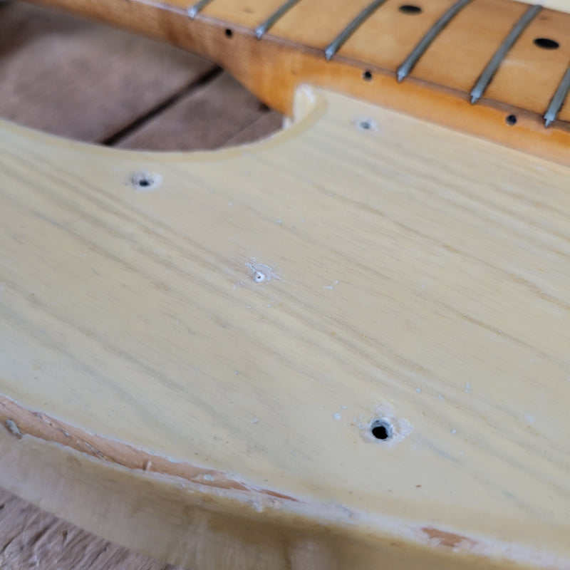 Fender Precision Bass 1954 – Black Guard Butterscotch Blonde, Vintage