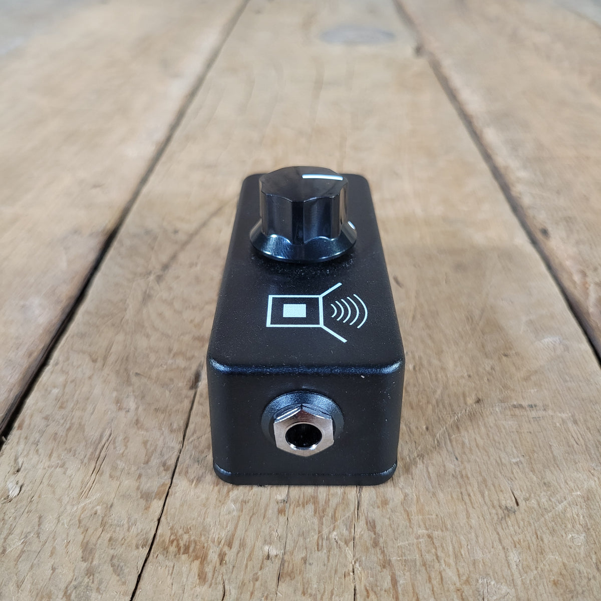 JHS Little Black Amp Box Passive Amp Attenuator