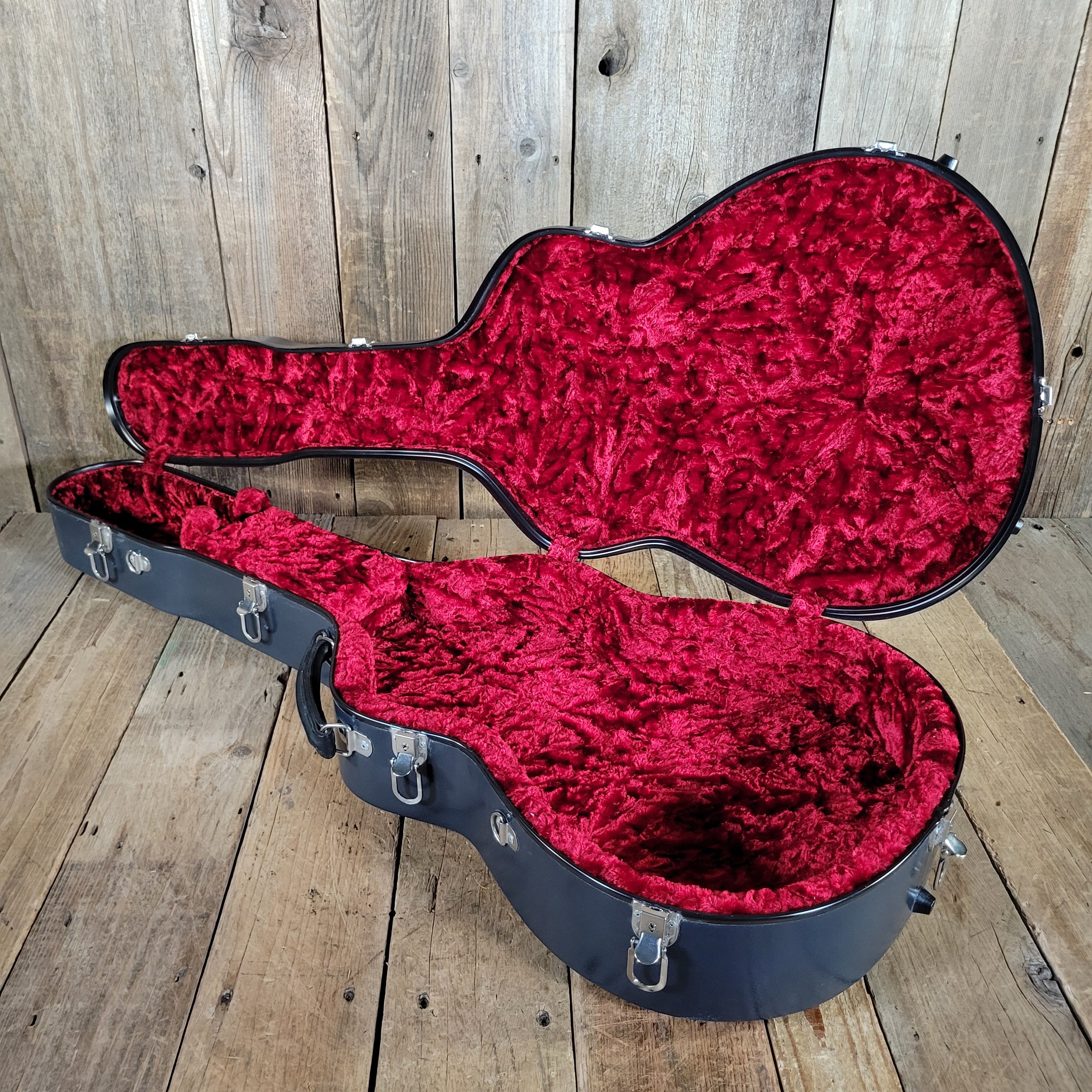 Calton Flight & Touring Case for 000 / OM Acoustic Guitar