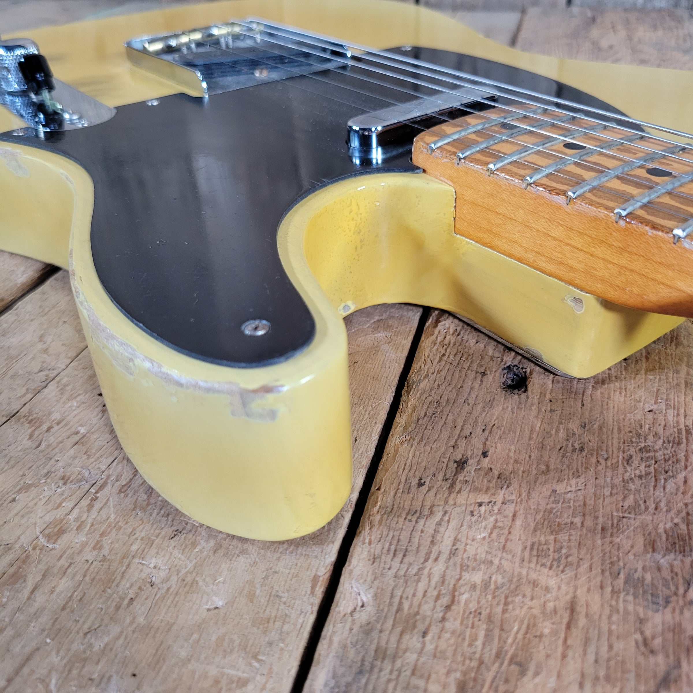 Chad Underwood Custom Relic Blackguard Telecaster w/ Hard Case 6lbs 5.5oz