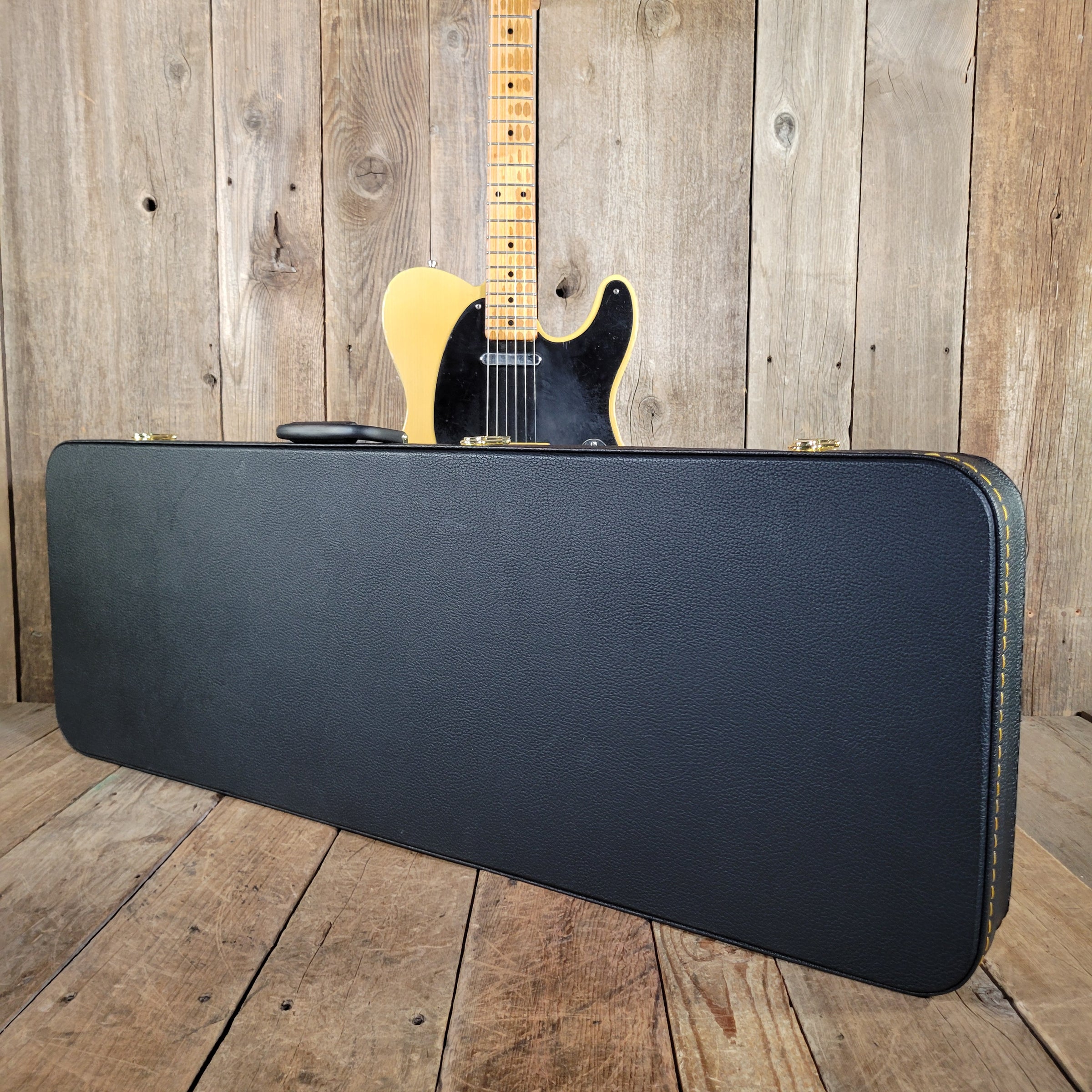 Chad Underwood Custom Relic Blackguard Telecaster w/ Hard Case 6lbs 5.5oz