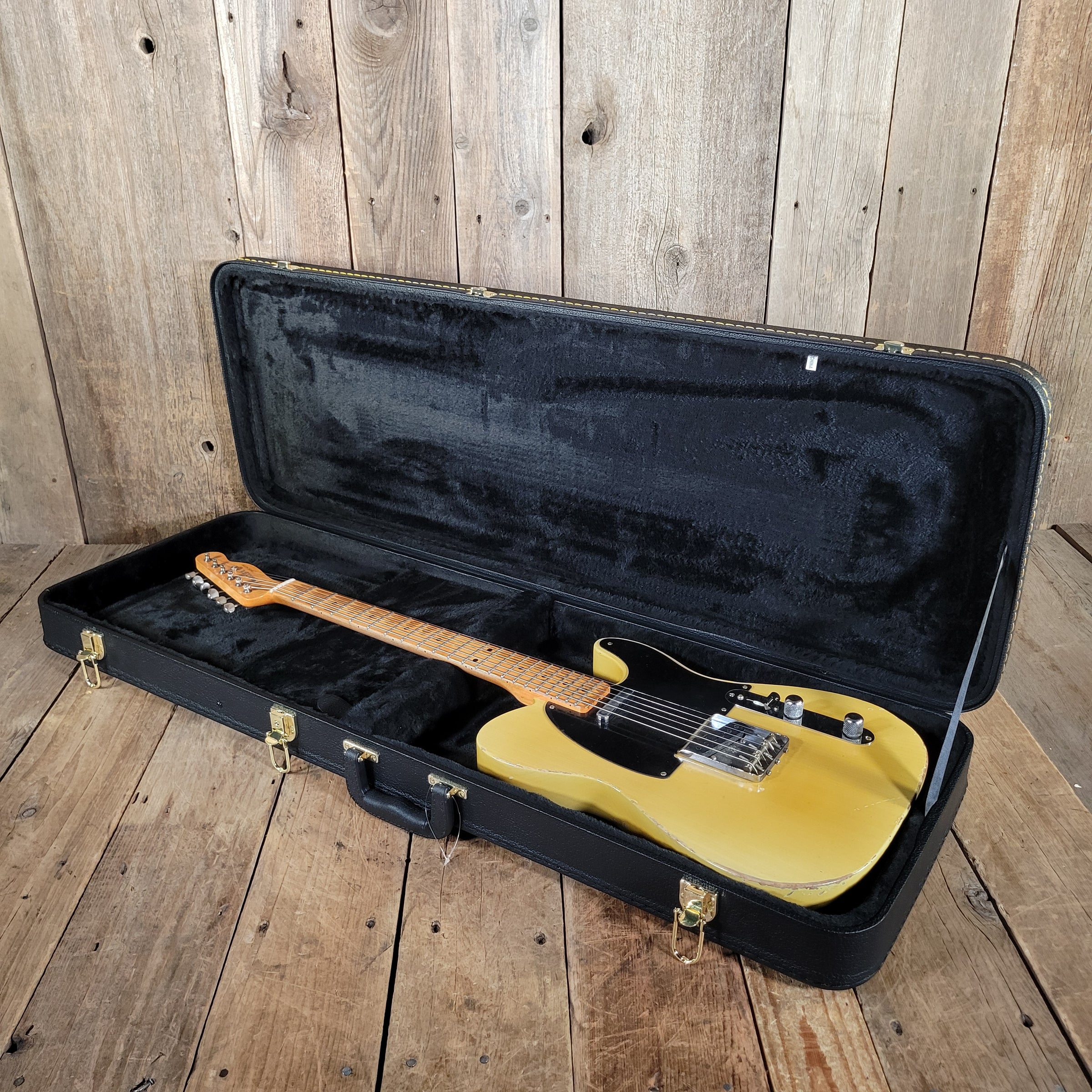 Chad Underwood Custom Relic Blackguard Telecaster w/ Hard Case 6lbs 5.5oz