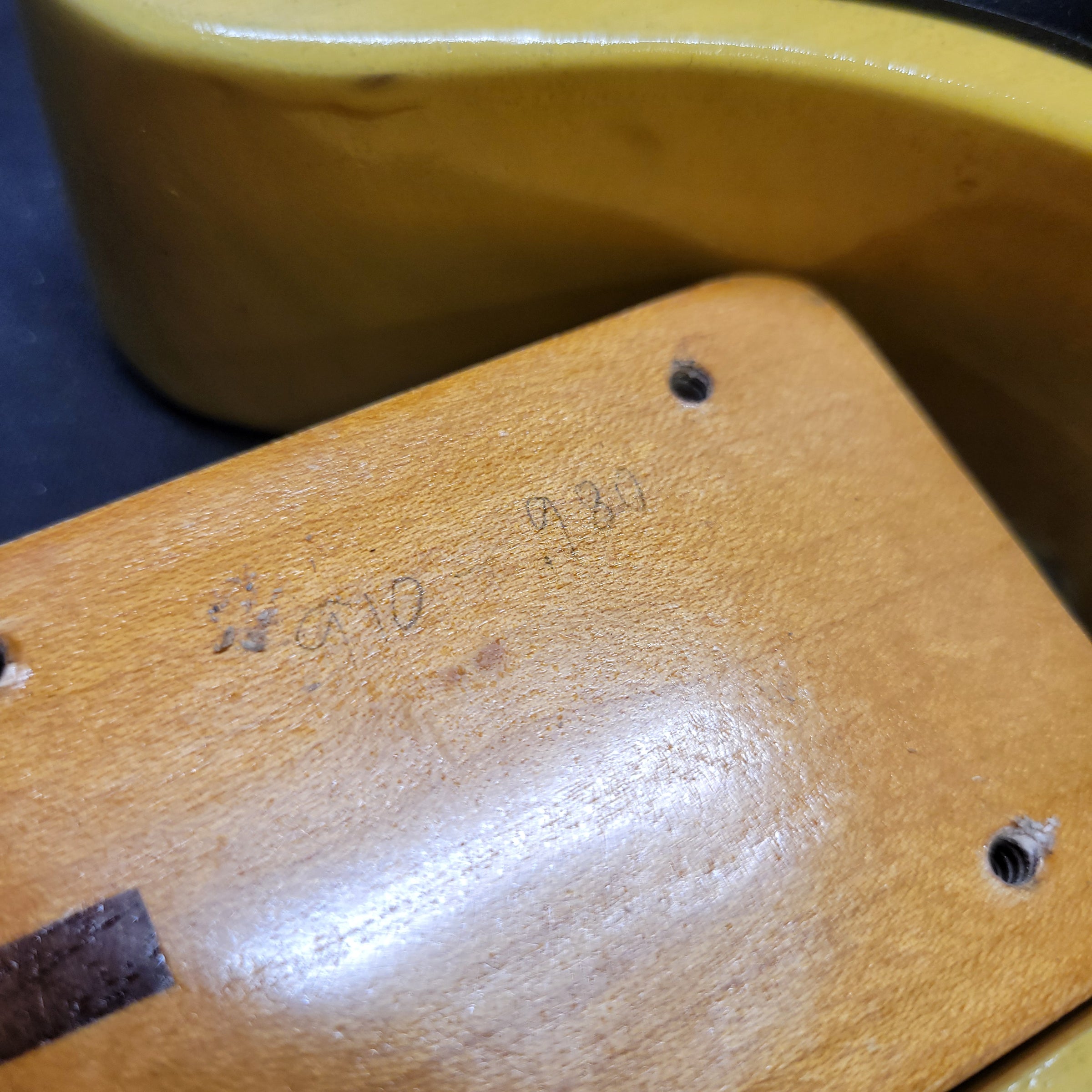 Chad Underwood Custom Relic Blackguard Telecaster w/ Hard Case 6lbs 5.5oz