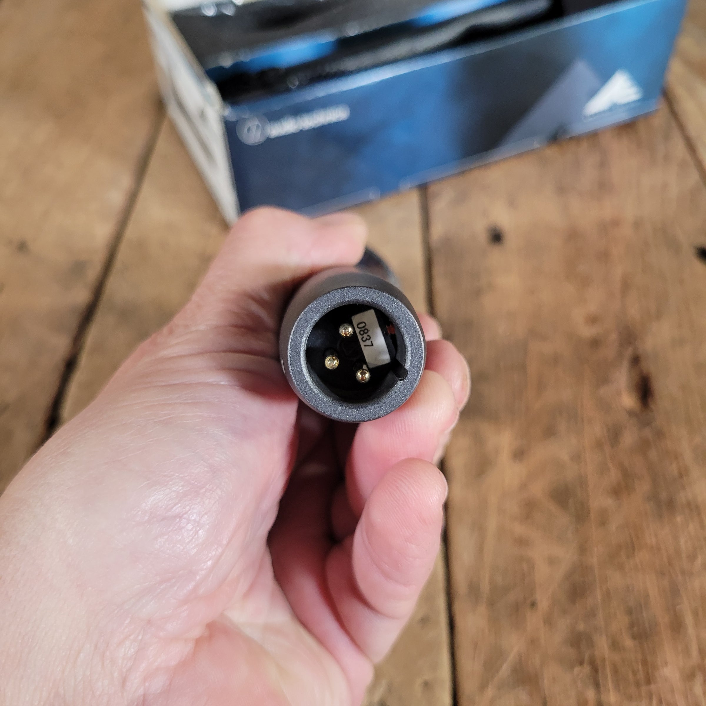 Audio-Technica AE6100 Vocal Mic Like New w/ Box