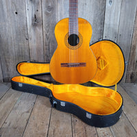 S. Yairi Classical Model 600 W/ Hard Case 1970s