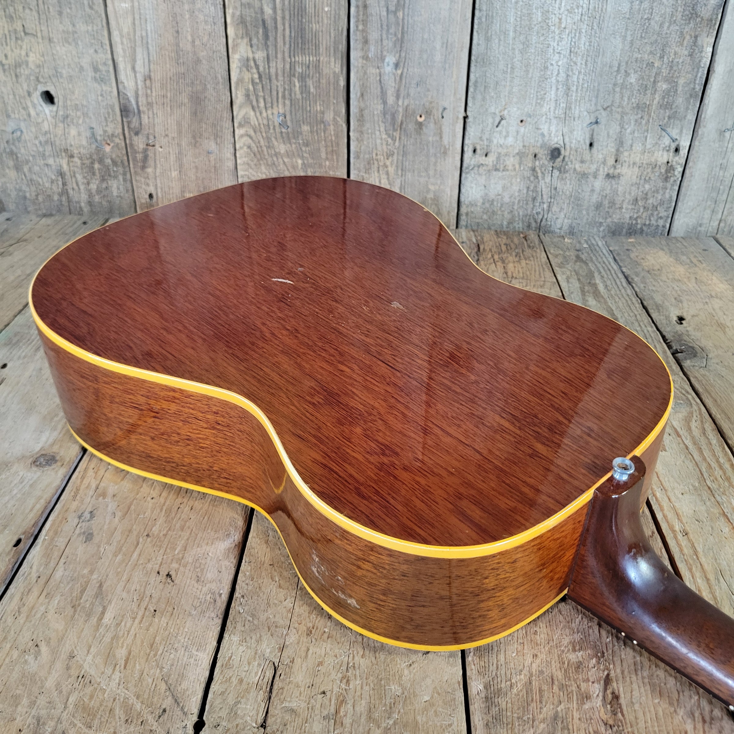 Gibson B-25 N 6 String with 1 11/16" nut