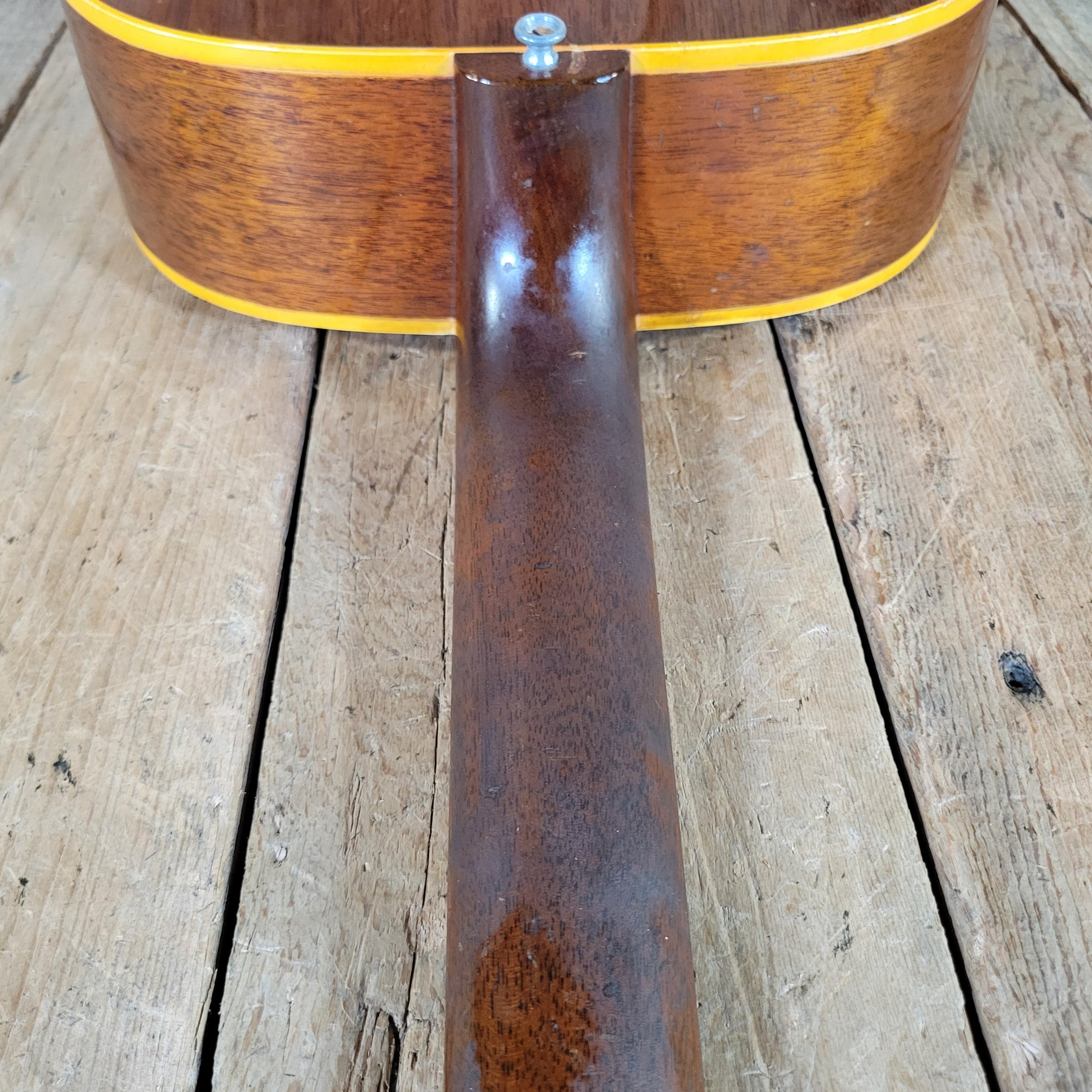 Gibson B-25 N 6 String with 1 11/16" nut