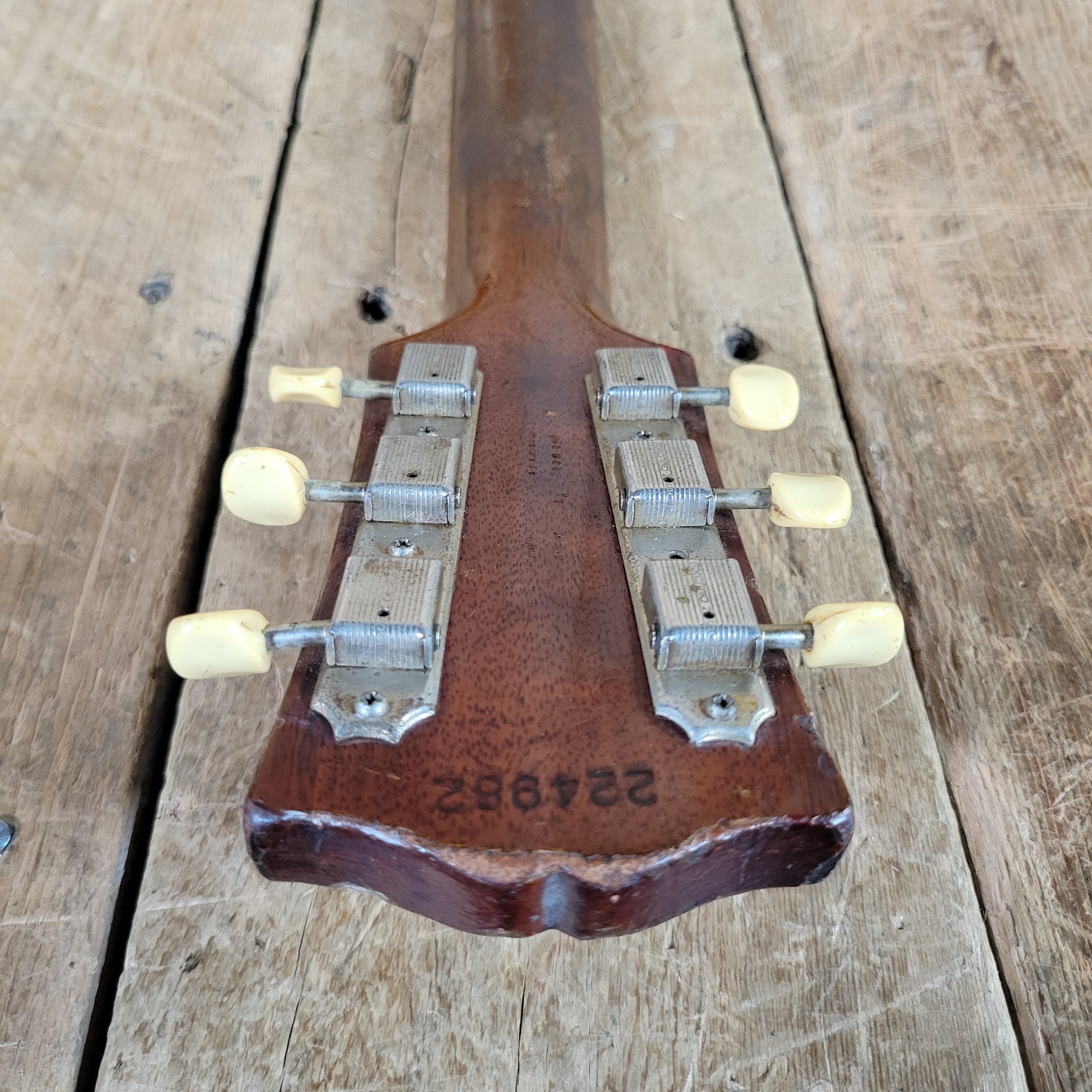 Gibson B-25 N 6 String with 1 11/16" nut