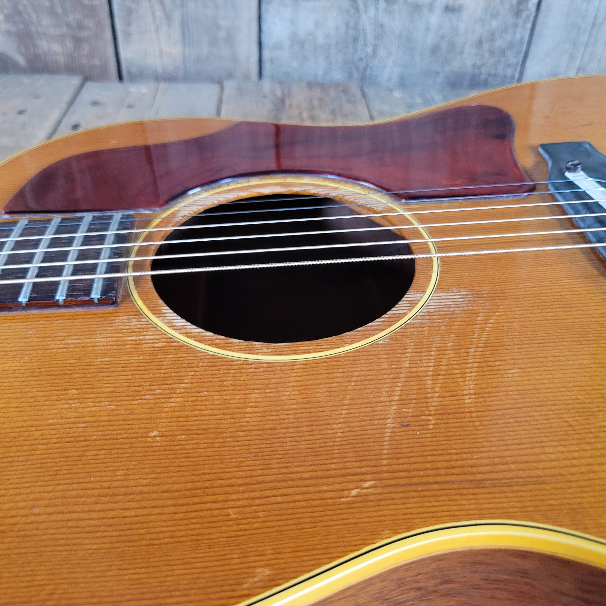 Gibson B-25 N 6 String with 1 11/16" nut