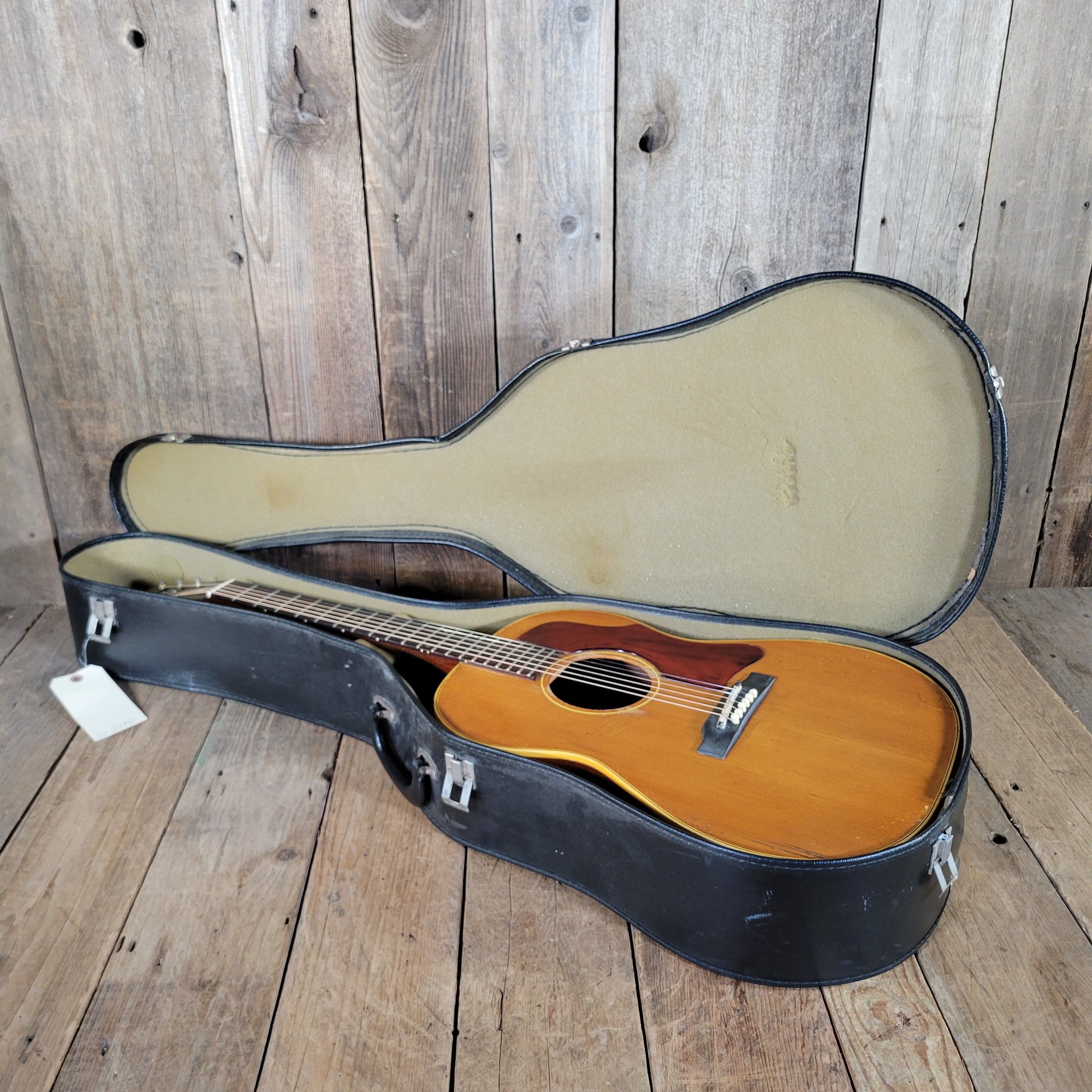 Gibson B-25 N 6 String with 1 11/16" nut