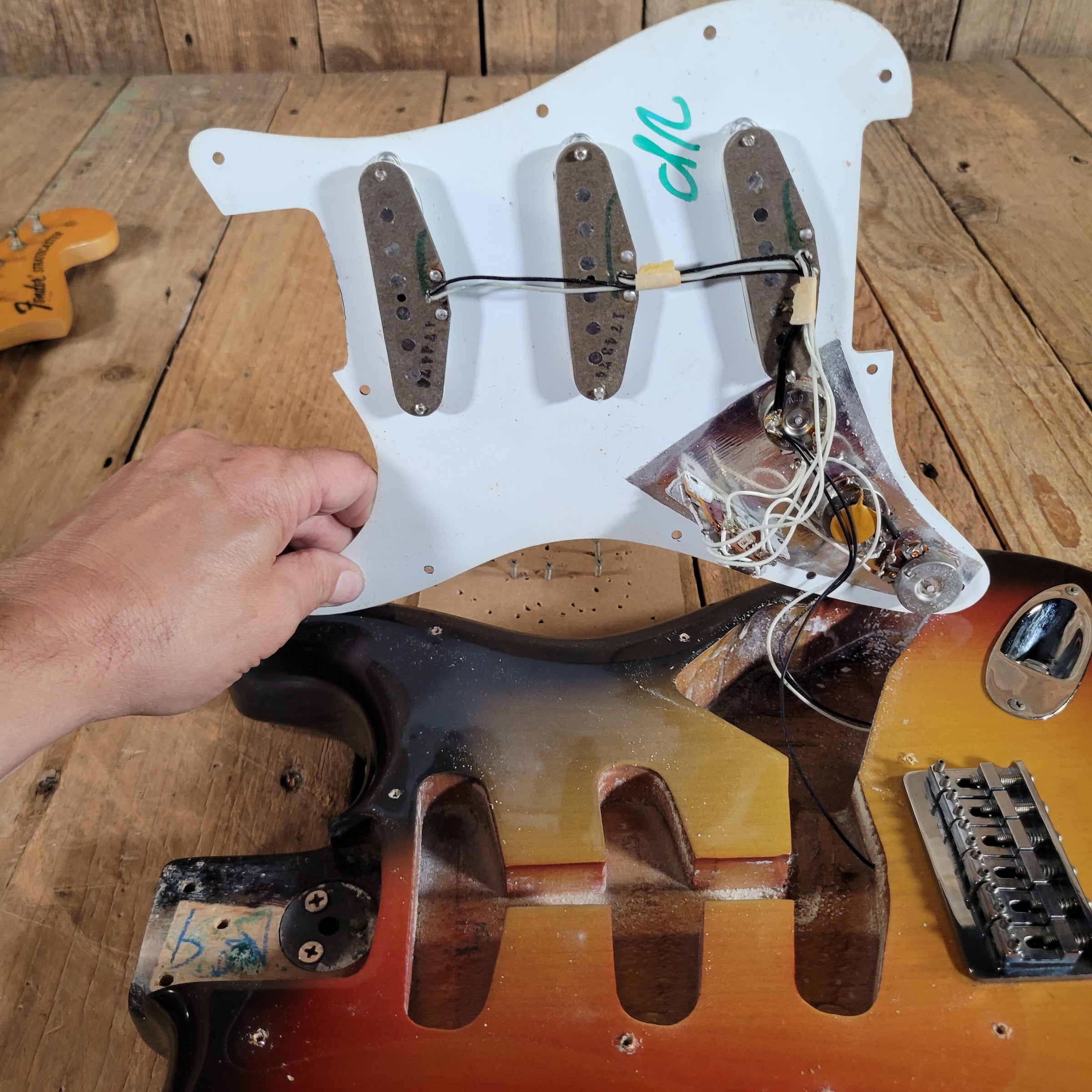 Fender 1974 Stratocaster Hardtail Sunburst Near Mint w/Case