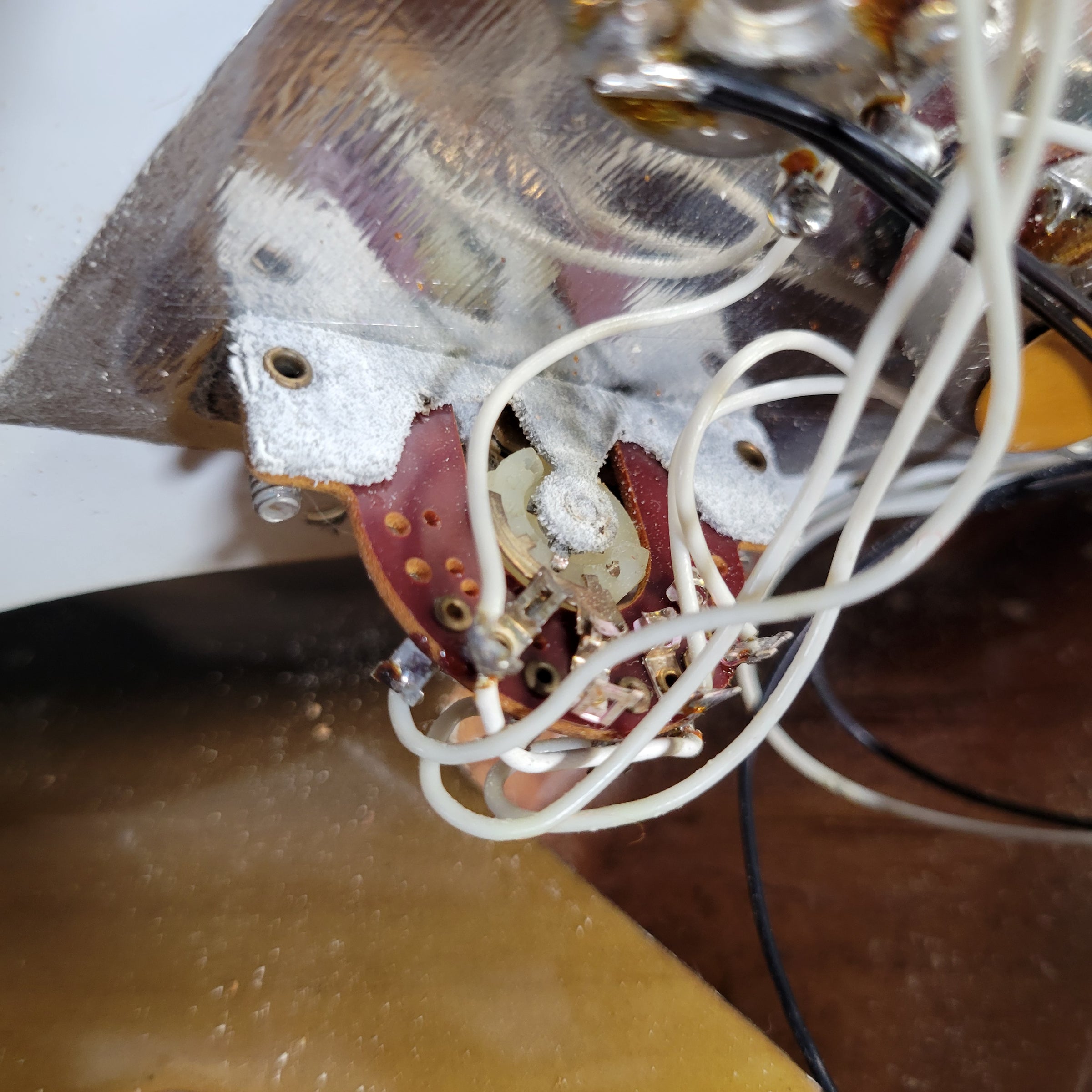 Fender 1974 Stratocaster Hardtail Sunburst Near Mint w/Case