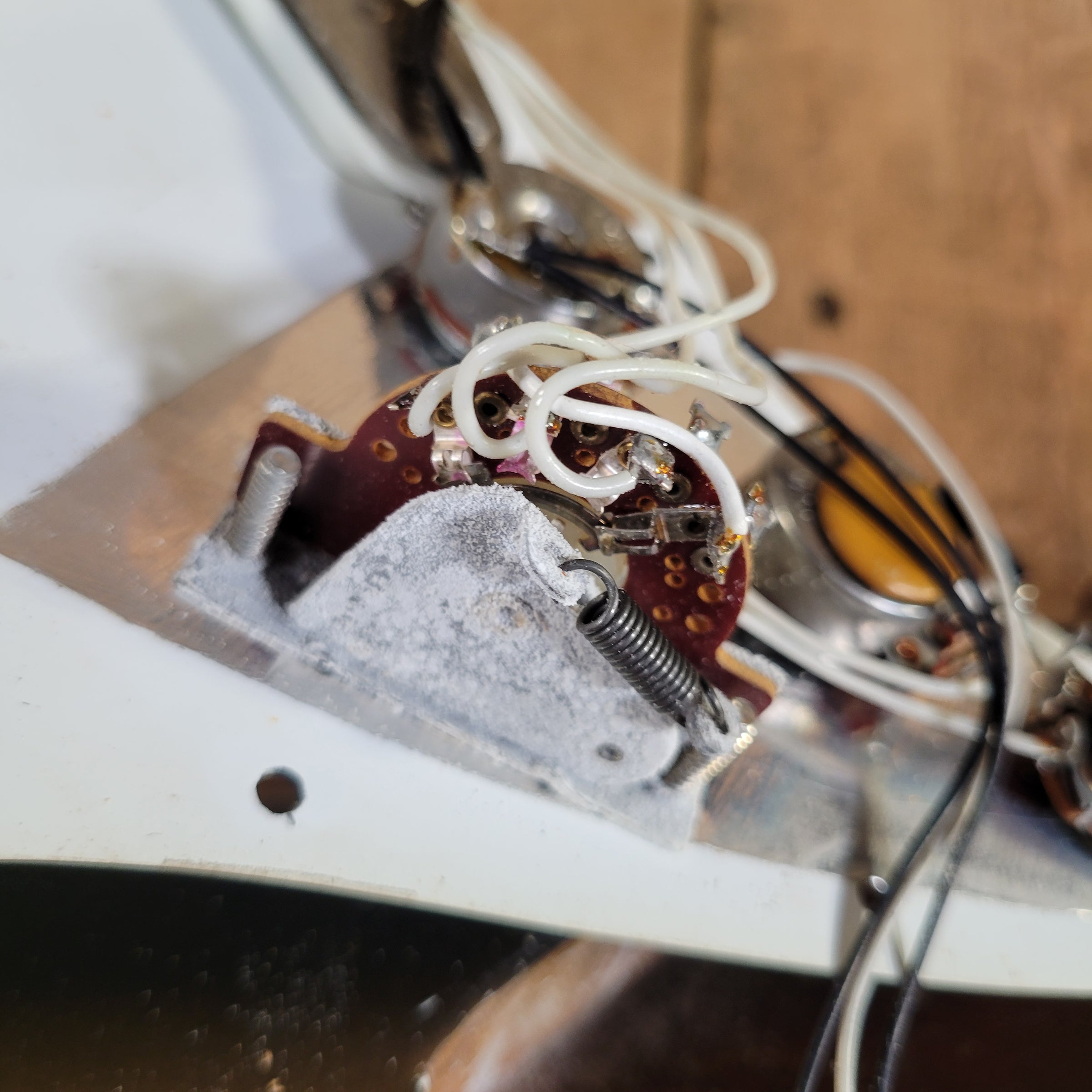 Fender 1974 Stratocaster Hardtail Sunburst Near Mint w/Case