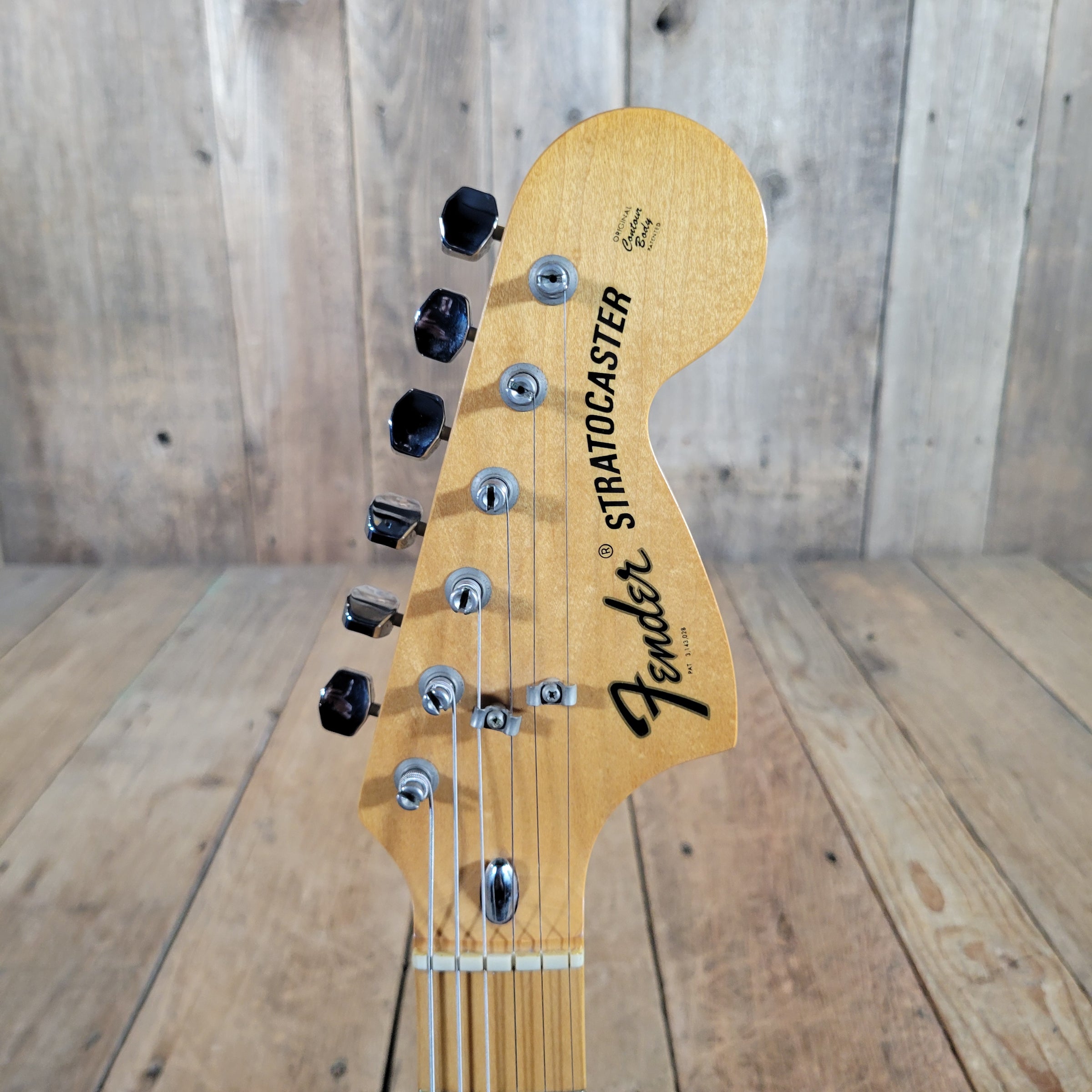 Fender 1974 Stratocaster Hardtail Sunburst Near Mint w/Case