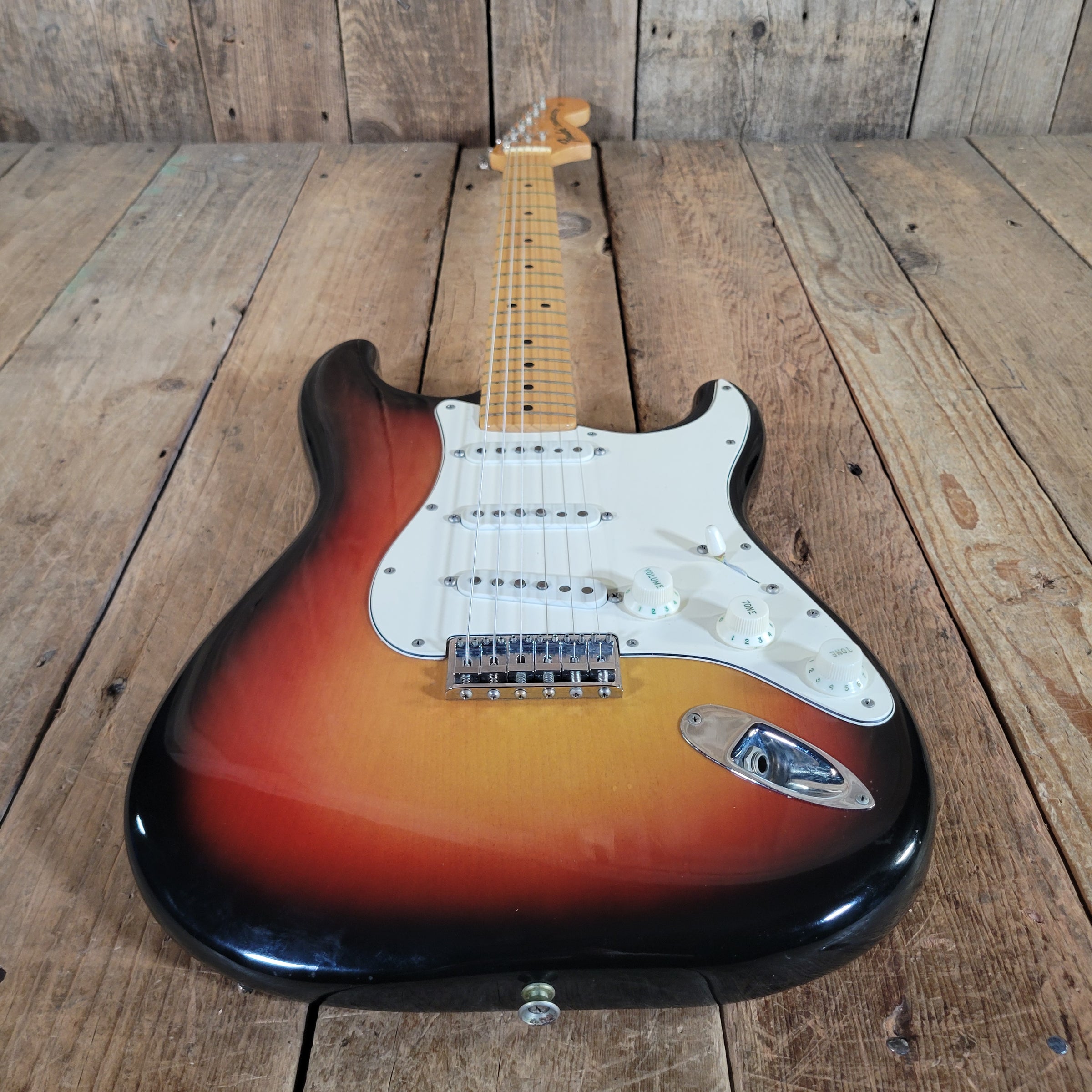 Fender 1974 Stratocaster Hardtail Sunburst Near Mint w/Case