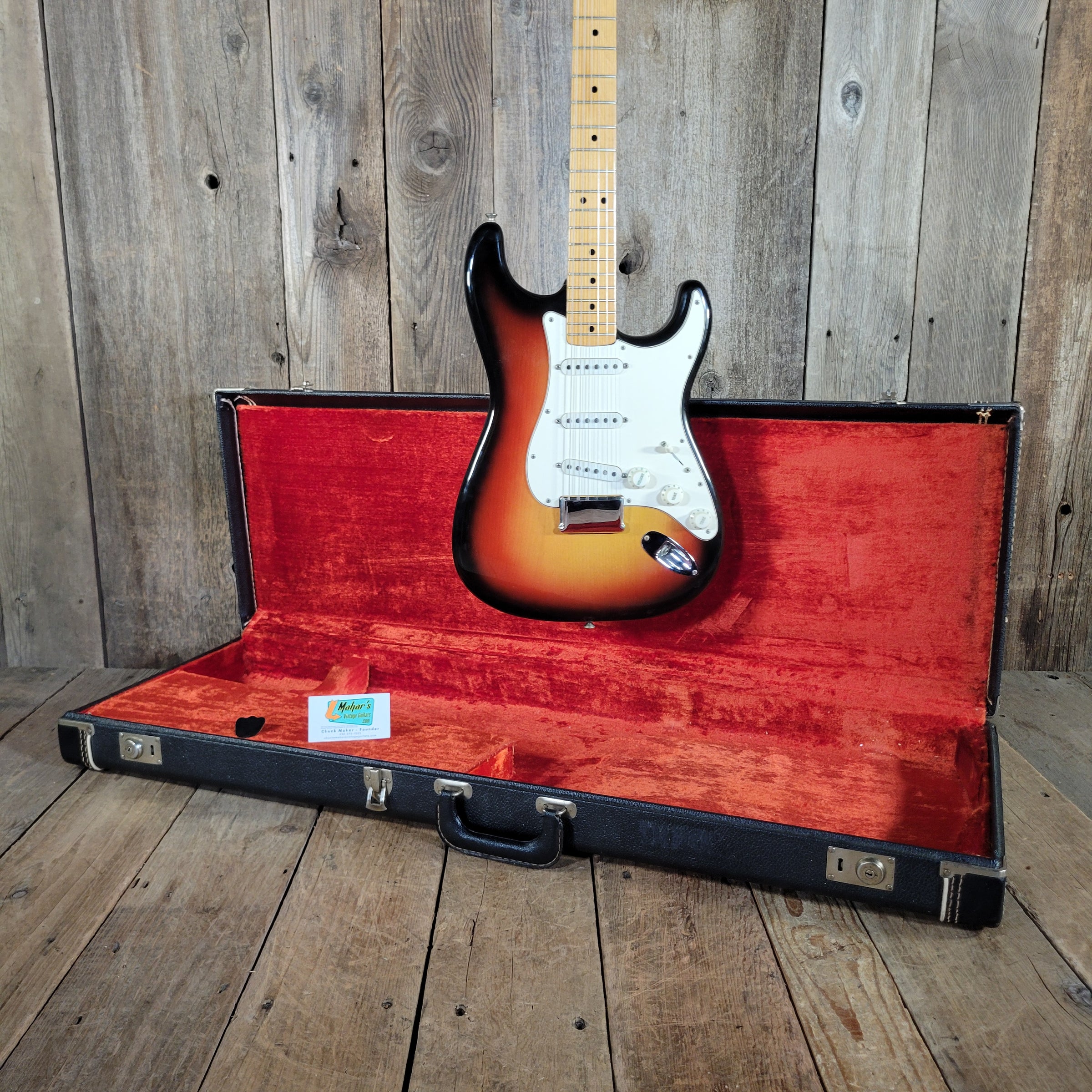 Fender 1974 Stratocaster Hardtail Sunburst Near Mint w/Case