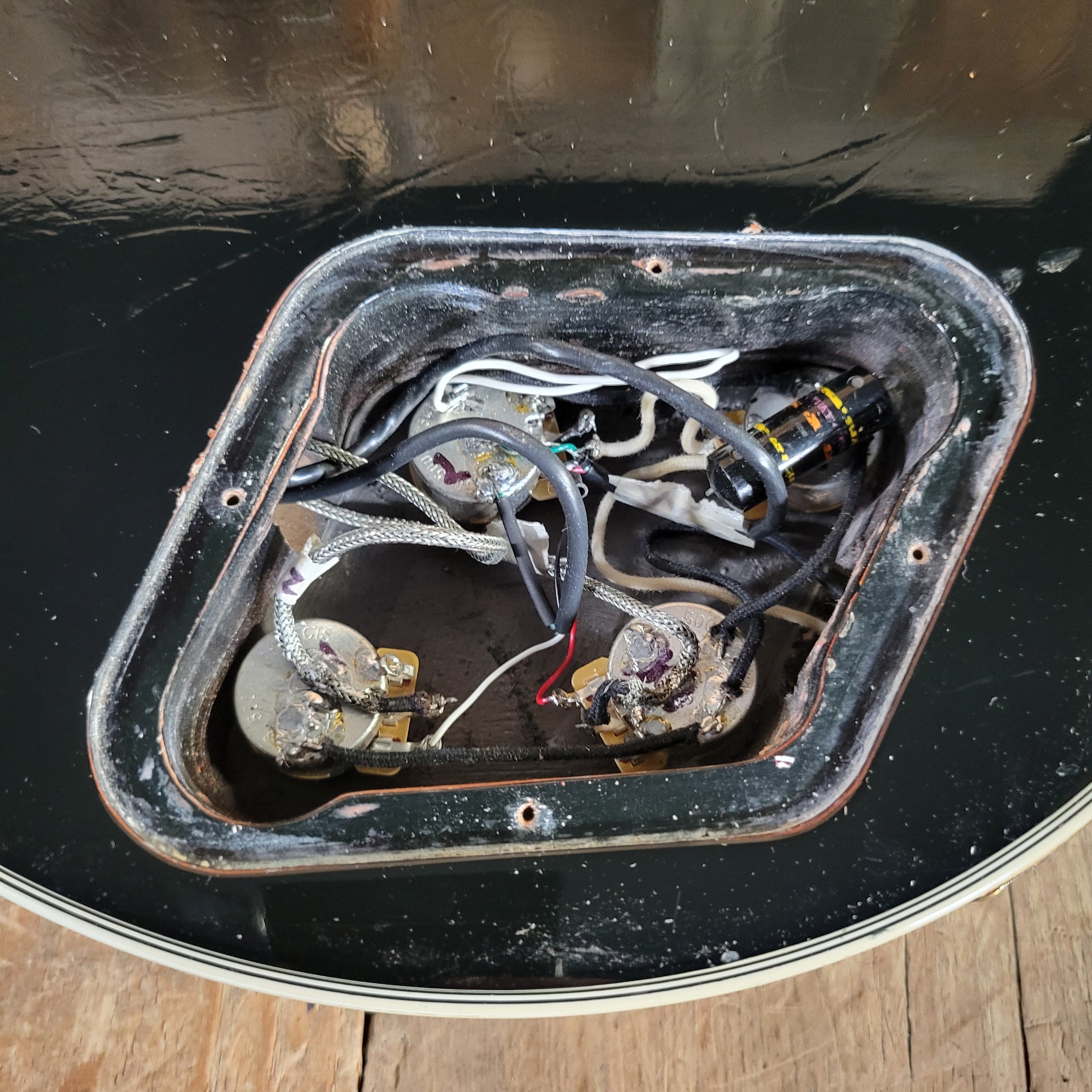 Gibson 1996 Les Paul Custom 57 Black Beauty 3PU Duncan Antiquity Seth Lover