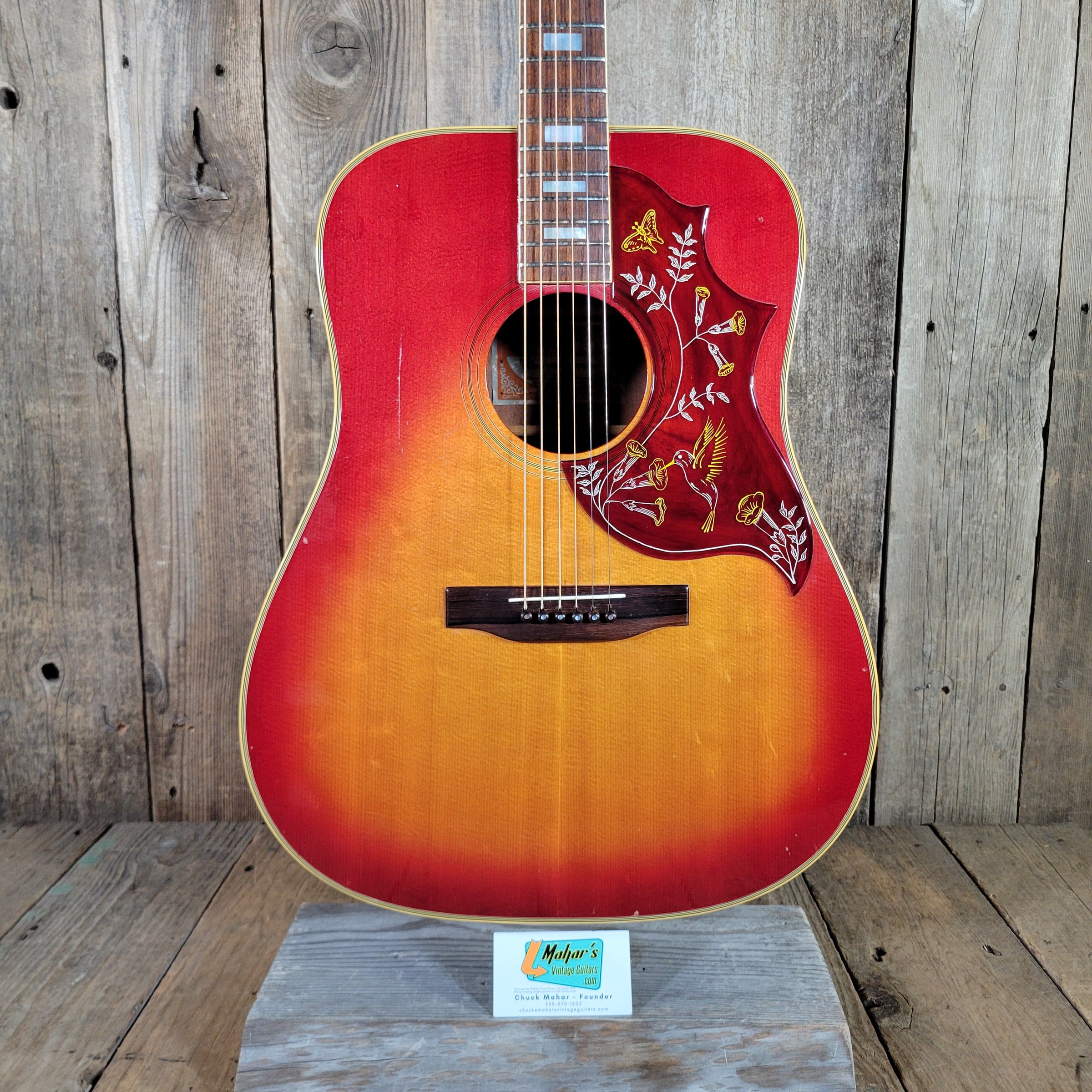 Gibson 1975 Hummingbird Custom Cherry Sunburst Very Good
