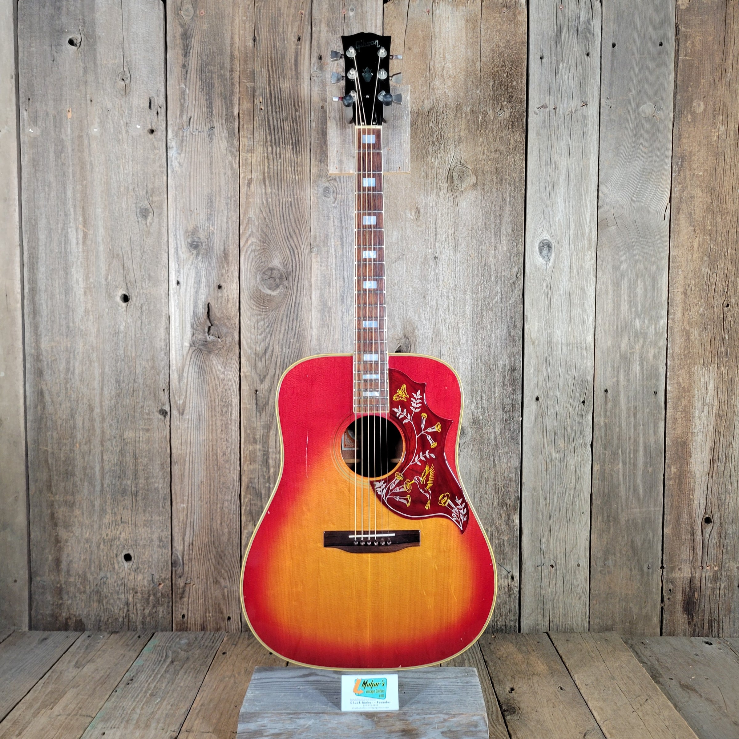 Gibson 1975 Hummingbird Custom Cherry Sunburst Very Good