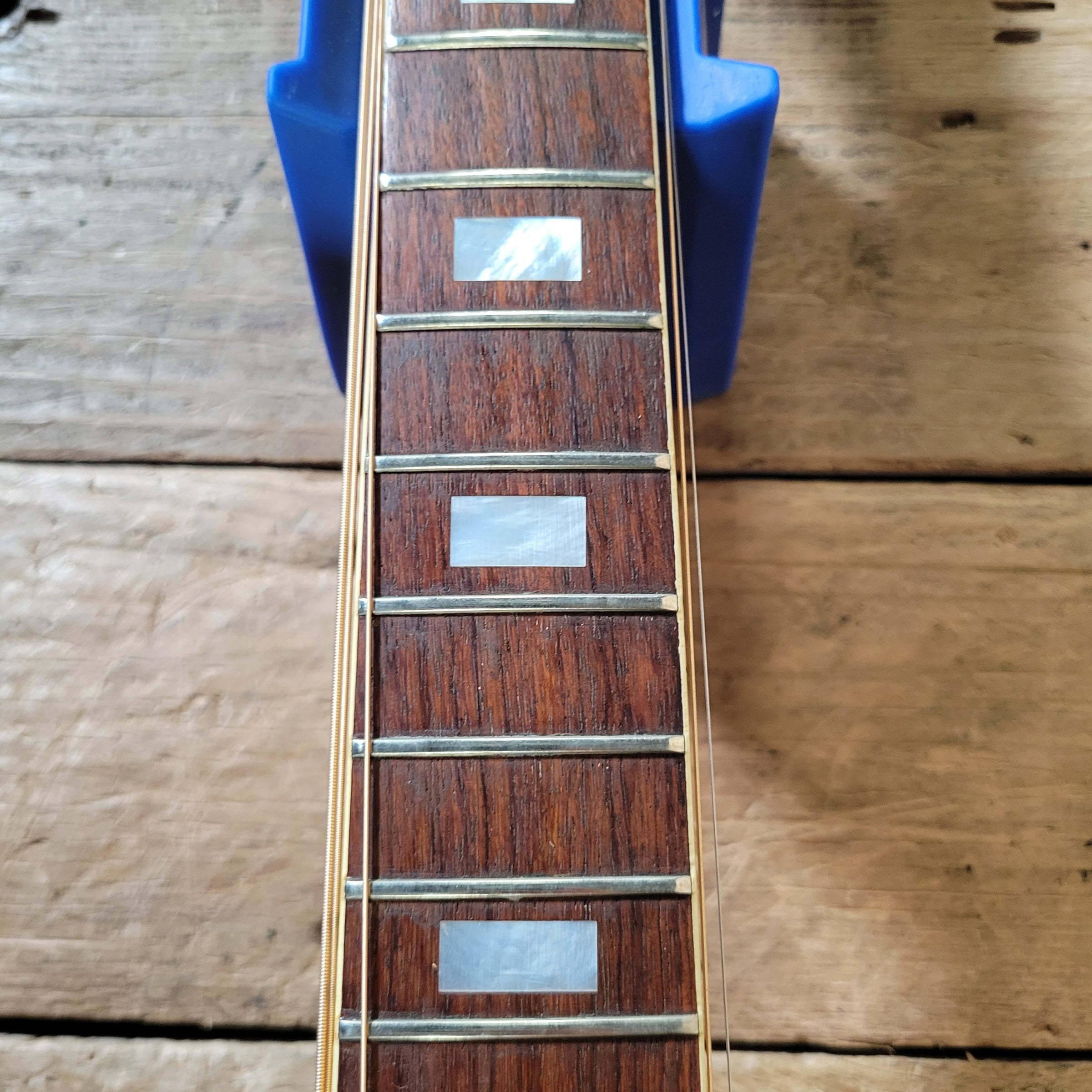 Gibson 1975 Hummingbird Custom Cherry Sunburst Very Good