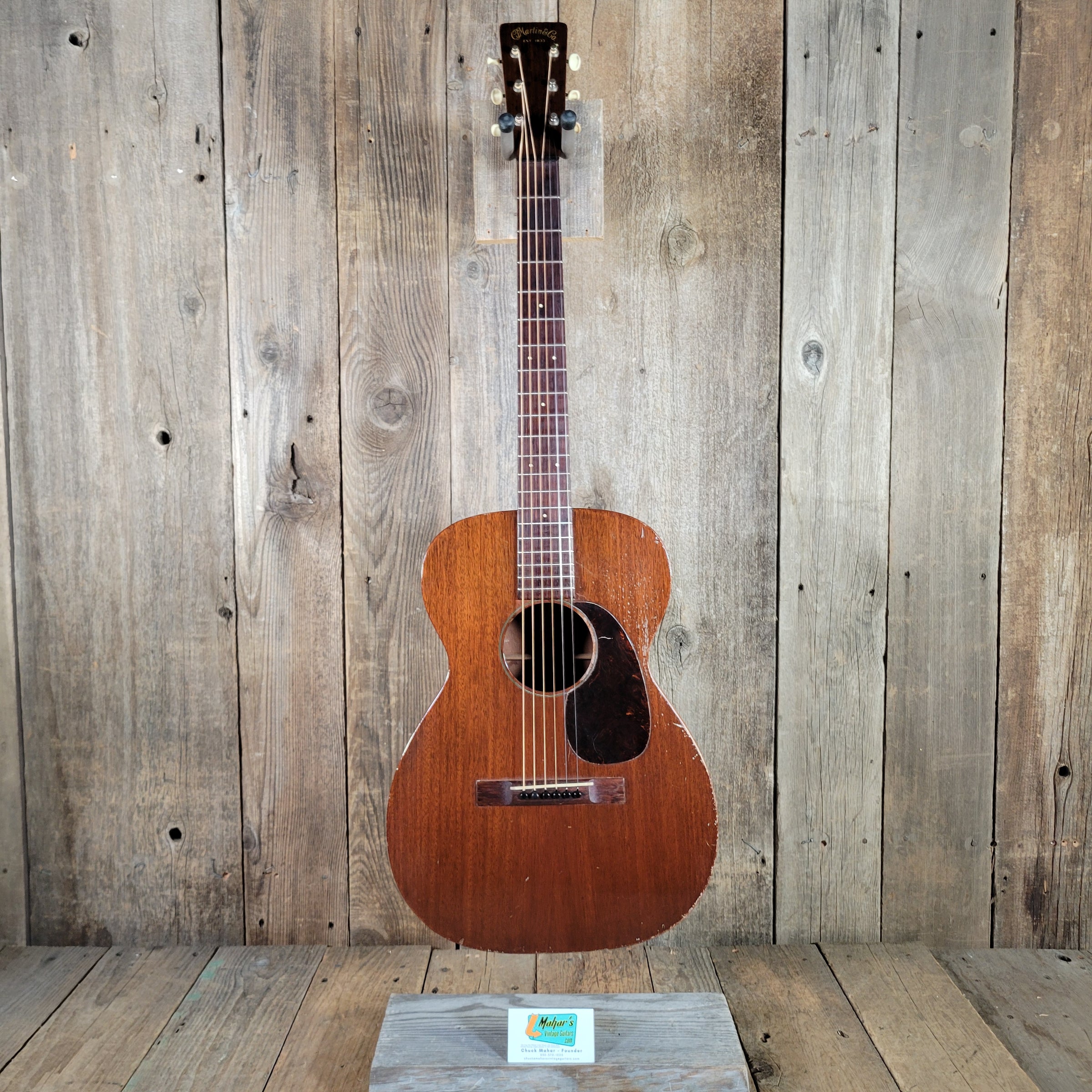 Martin 0-17 1948 w/ Cedar Creek case Excellent