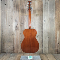 Martin 0-17 1948 w/ Cedar Creek case Excellent