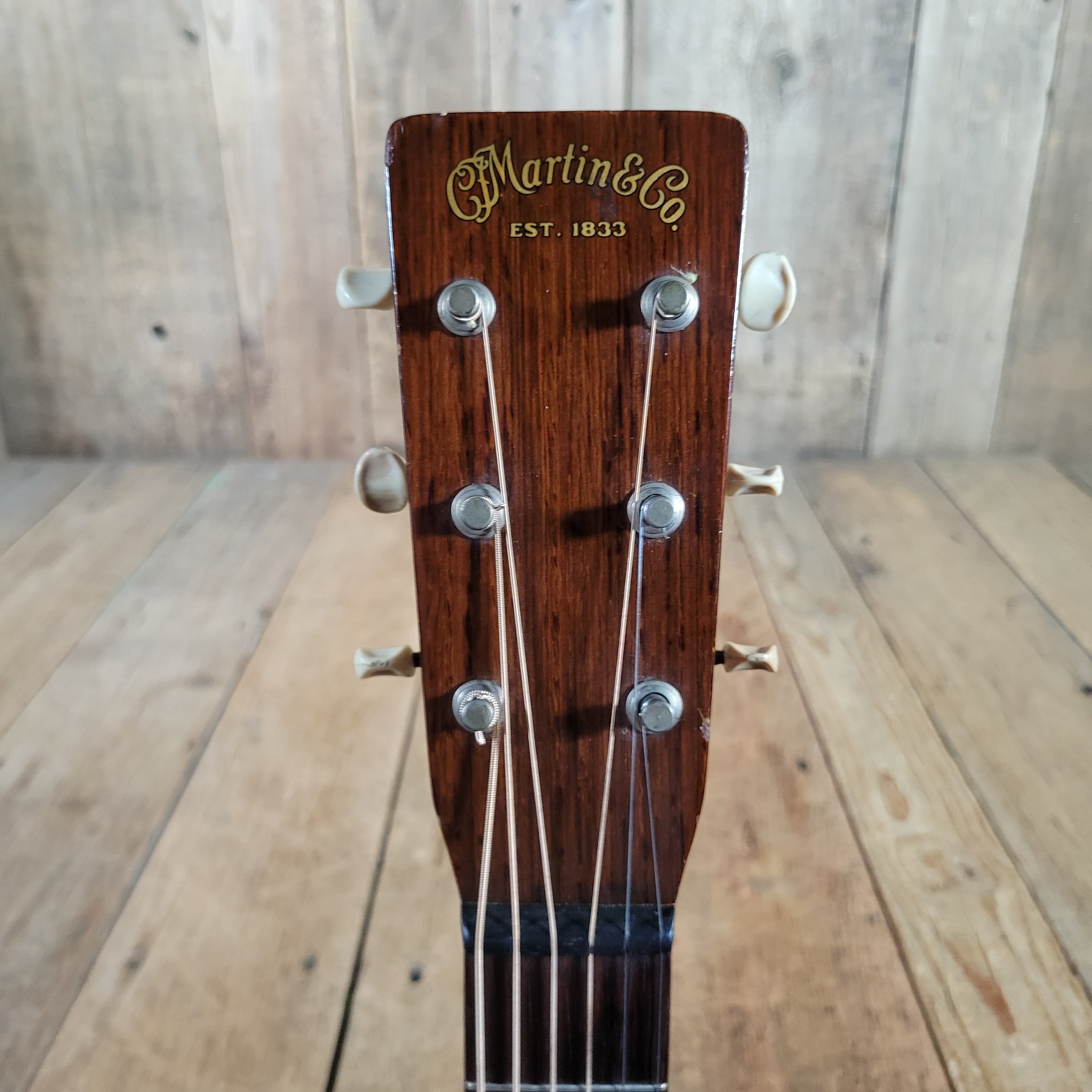Martin 0-17 1948 w/ Cedar Creek case Excellent