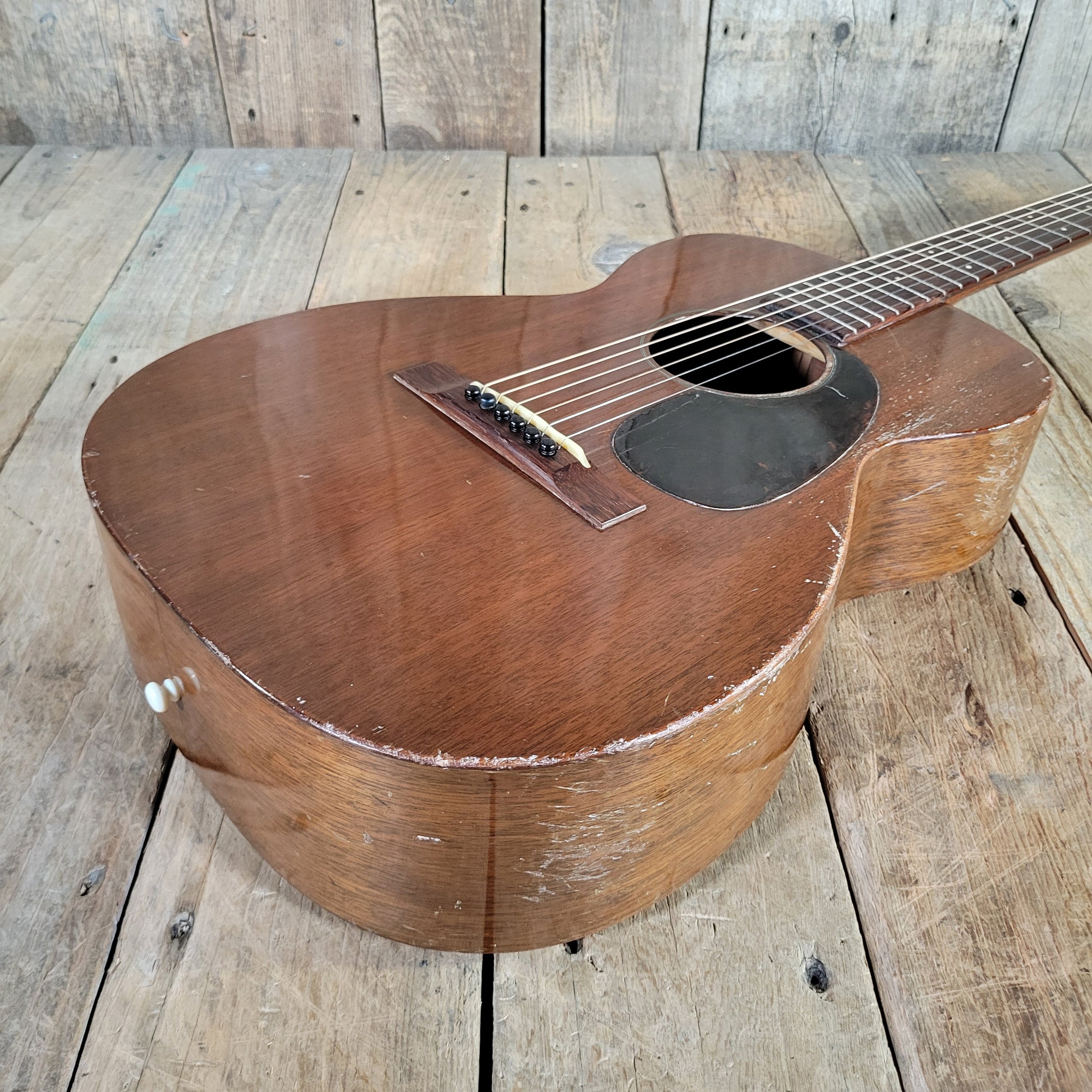 Martin 0-17 1948 w/ Cedar Creek case Excellent